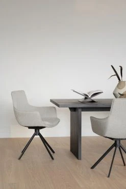 Rowico Lowell Pyörivä Nojatuoli Kangasverhoiltu Harmaa/ Musta -4Living Store Rowico Lowell nojatuoli kangasverhoiltu harmaa musta pyoriva jalka 5