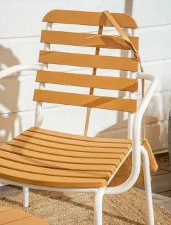 Tucson Parvekesetti Valkoinen Teräs/puunvärinen Aintwood 9 Tucson Parvekesetti Valkoinen Teräs/puunvärinen Aintwood -4Living Store Tucson parvekesetti luonnonv valk miljoossa Pete 13