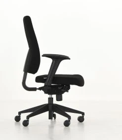 Veke Office 20 Työtuoli Musta 8 Veke Office 20 Työtuoli Musta -4Living Store Veke Office 20 tyotuoli musta 4 0