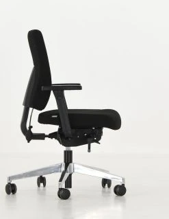 Veke Office 40 Työtuoli Musta 8 Veke Office 40 Työtuoli Musta -4Living Store Veke Office 40 tyotuoli musta 4 0