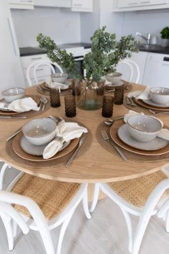 Veke Wienberg Tuoli Musta/luonnonväri 10 Veke Wienberg Tuoli Musta/luonnonväri -4Living Store affari elsa lautasliina 4