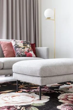 Veke Classic Rahi Iso Vaaleanharmaa, Matrix 15, Jalka J-173 Musta Metalli 8 Veke Classic Rahi Iso Vaaleanharmaa, Matrix 15, Jalka J-173 Musta Metalli -4Living Store classic rahi vaaleanharmaa iso kulma