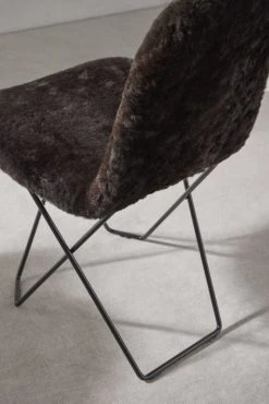 Cuero Design Cactus Tuoli Musta Lampaantalja/musta 10 Cuero Design Cactus Tuoli Musta Lampaantalja/musta -4Living Store cuero design cactus tuoli musta lampaantalja musta miljoo4