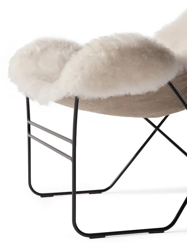 Cuero Design Valhalla Nojatuoli Valkoinen Lampaantalja/musta 3 Cuero Design Valhalla Nojatuoli Valkoinen Lampaantalja/musta - Image 3