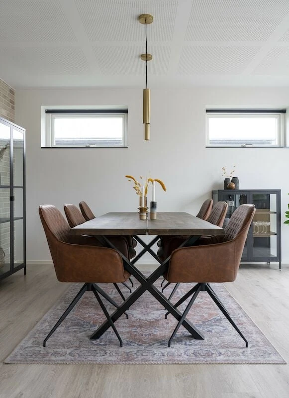 House Nordic Harbo Tuoli Kääntyvä, Ruskea PU-keinonahka 1 House Nordic Harbo Tuoli Kääntyvä, Ruskea PU-keinonahka