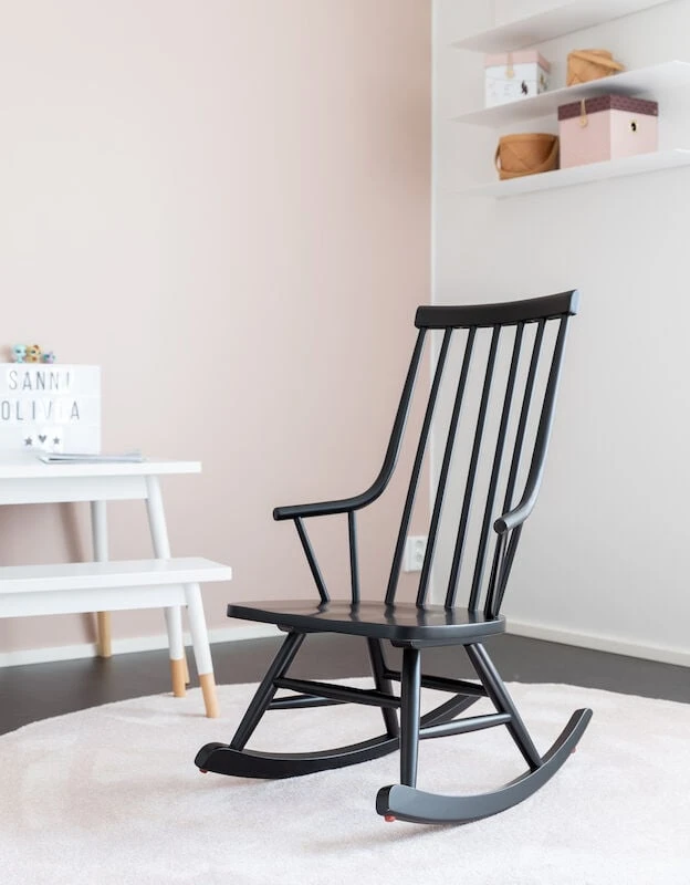 Veke Kaari Lasten Keinutuoli Musta 1 Veke Kaari Lasten Keinutuoli Musta