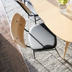 Rowico Brent Tuoli Valkolakattu/musta