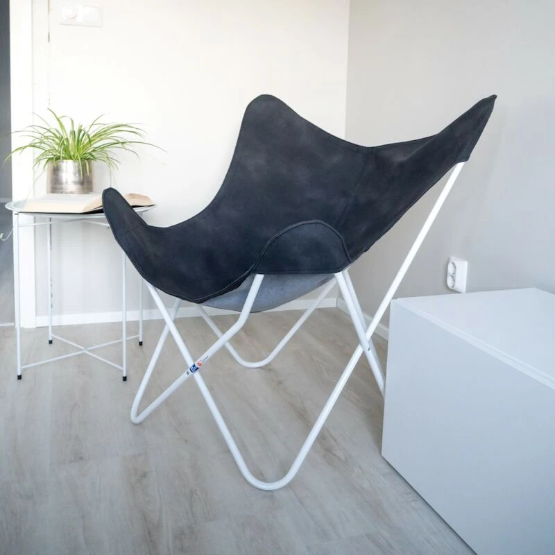 Varax Lepakkotuoli 36A Musta Keinonahka/valkoinen 2 Varax Lepakkotuoli 36A Musta Keinonahka/valkoinen - Image 2