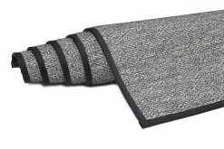 VM-Carpet VM Carpet Aho Matto Oma Koko Musta -4Living Store vm carpet aho79 musta 2